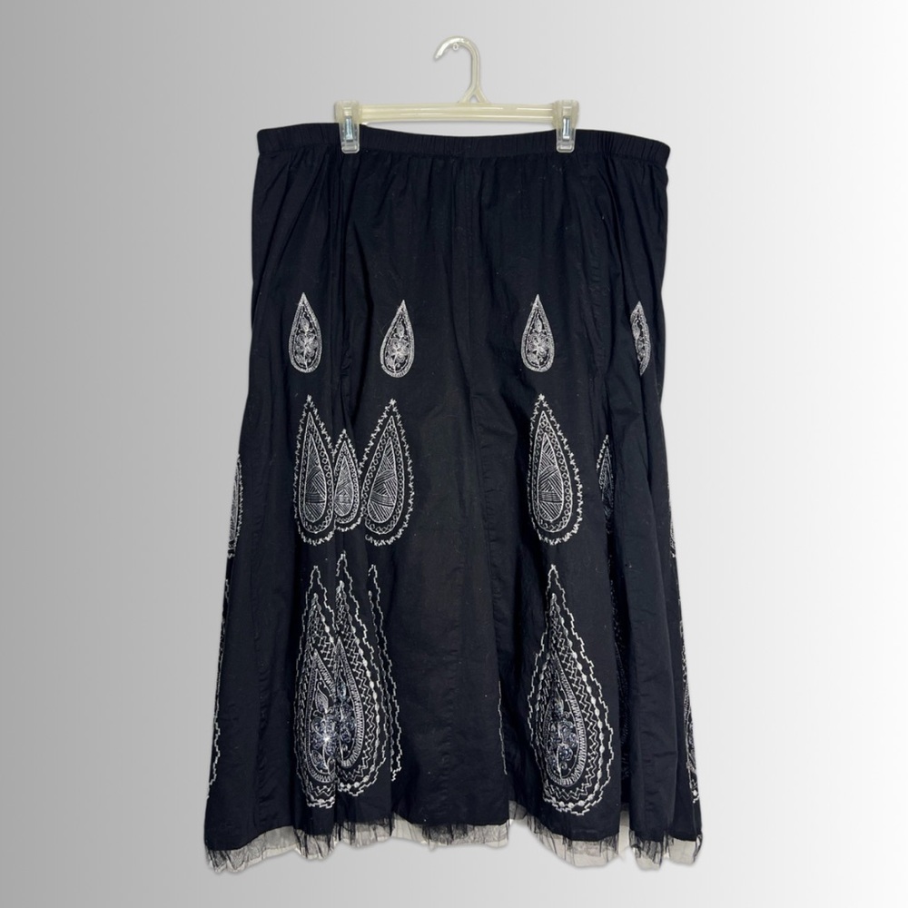 Peter Nygard 100% Cotton Black Bell Skirt, Multi-Tier, Tear Drop Embroidery, 2X
